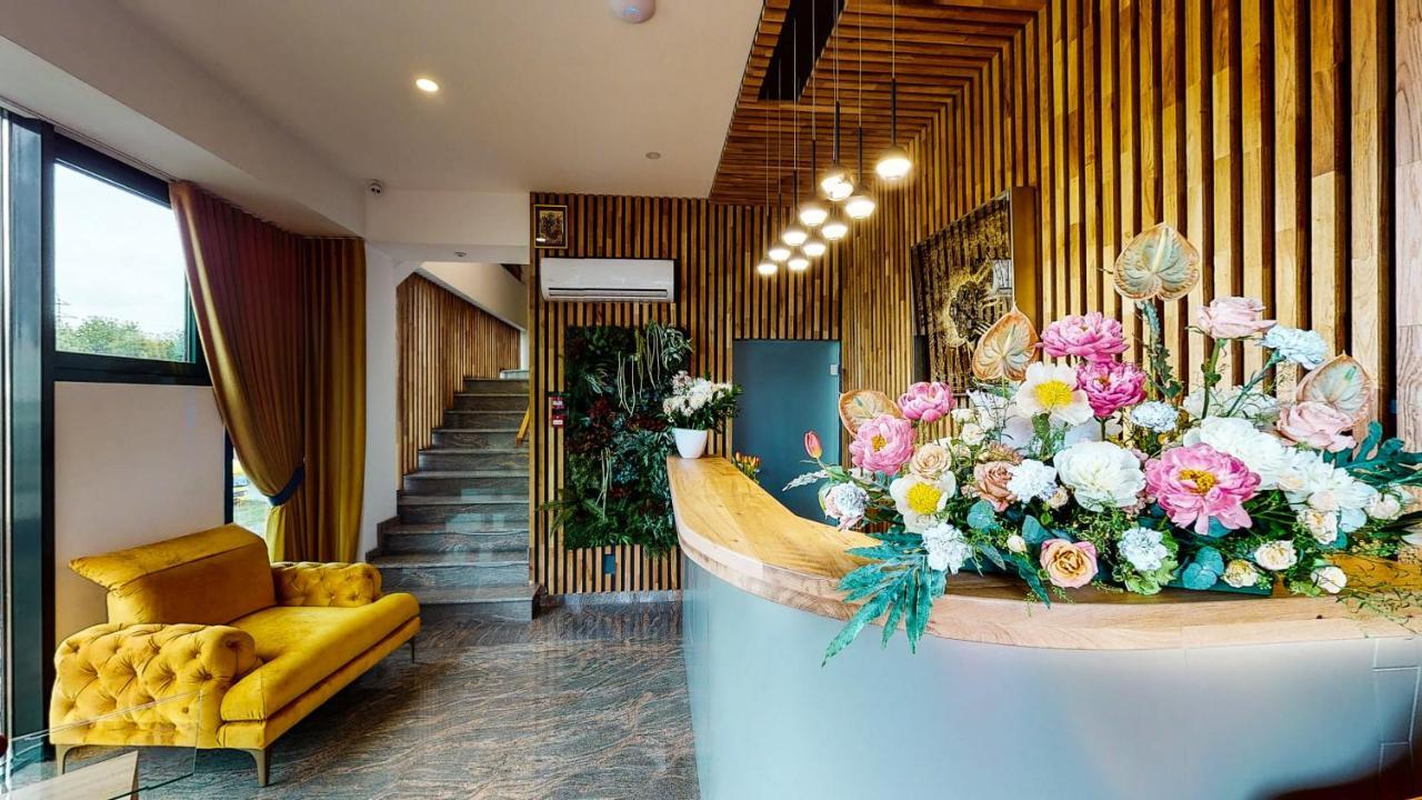 Hotel Angel Sofia Falticeni Luaran gambar