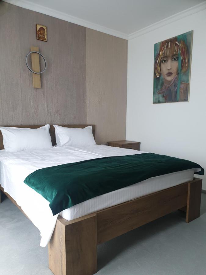 Hotel Angel Sofia Falticeni Luaran gambar