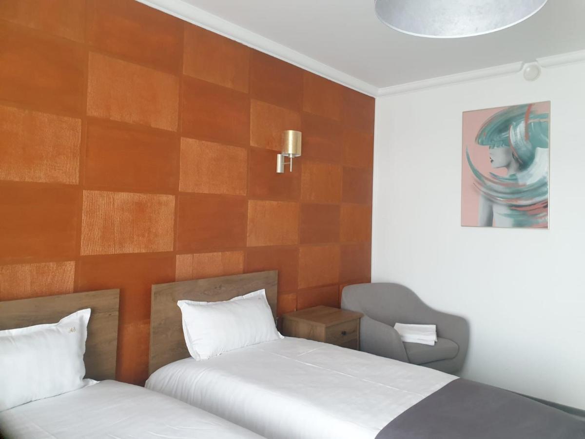 Hotel Angel Sofia Falticeni Luaran gambar